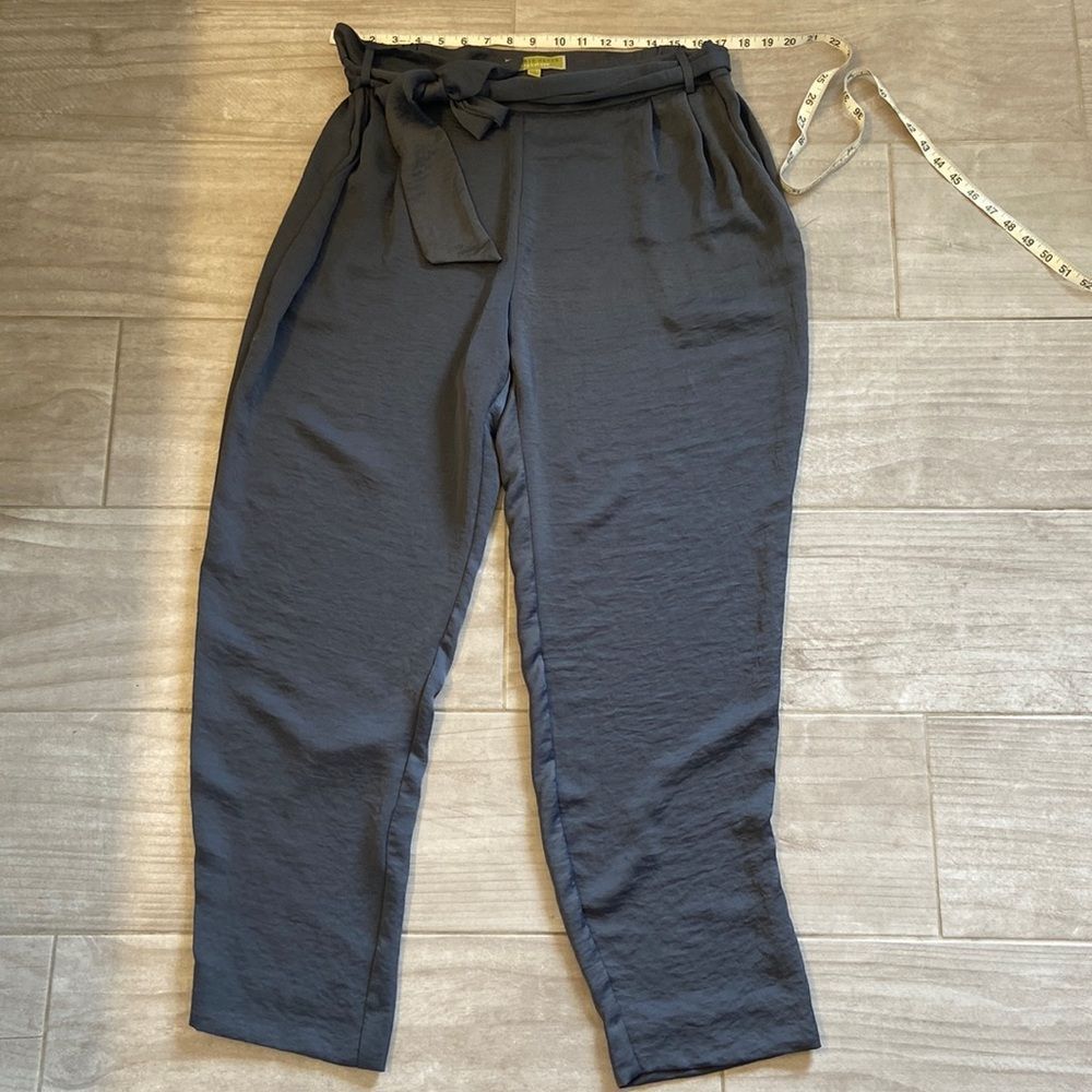 Sigrid Olsen lightweight gray pants in women’s size 16